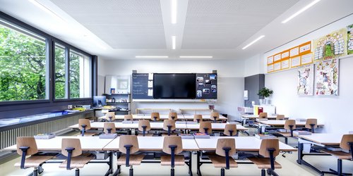 Schule (Foto: licht.de/Trilux)